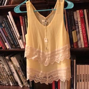 Ladies top Yellow with cream lace